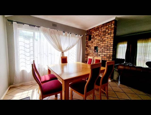 3 BEDROOM HOUSE FOR SALE IN BRACKENDOWNS